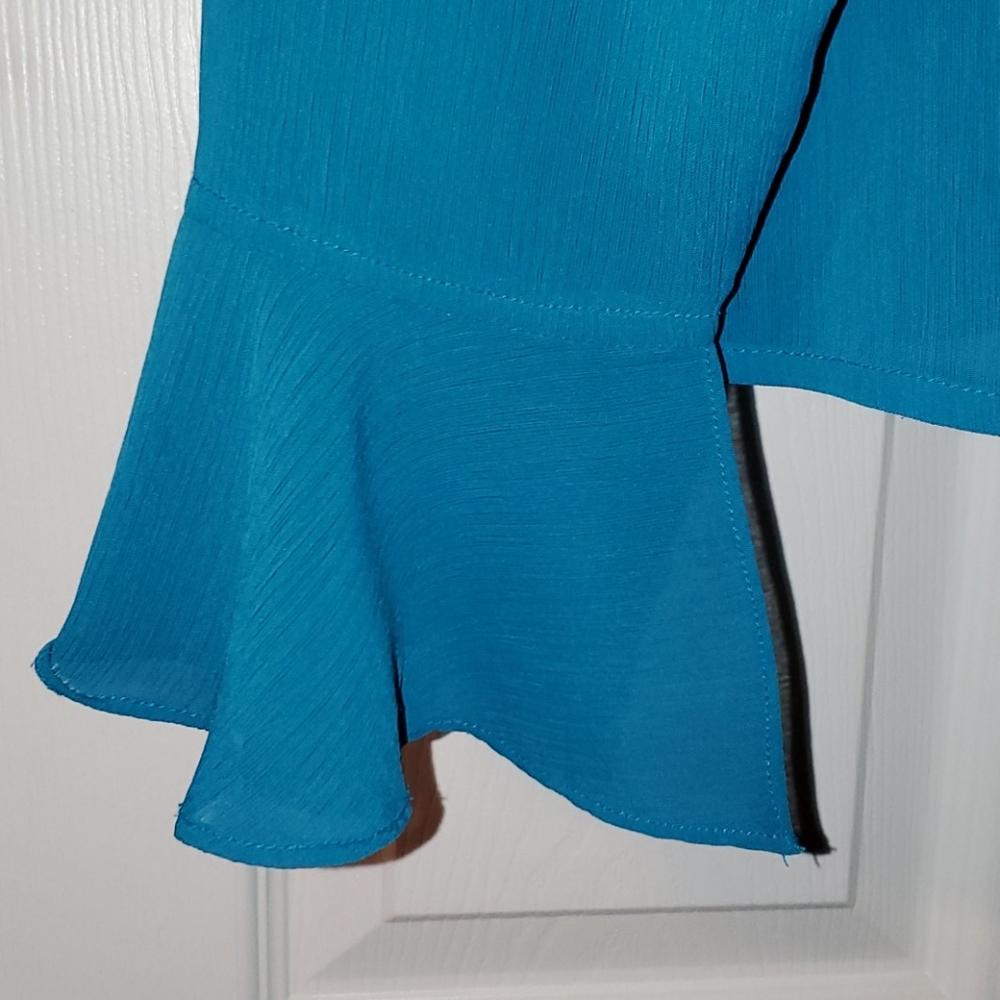 Button up top - Picture 2 of 2